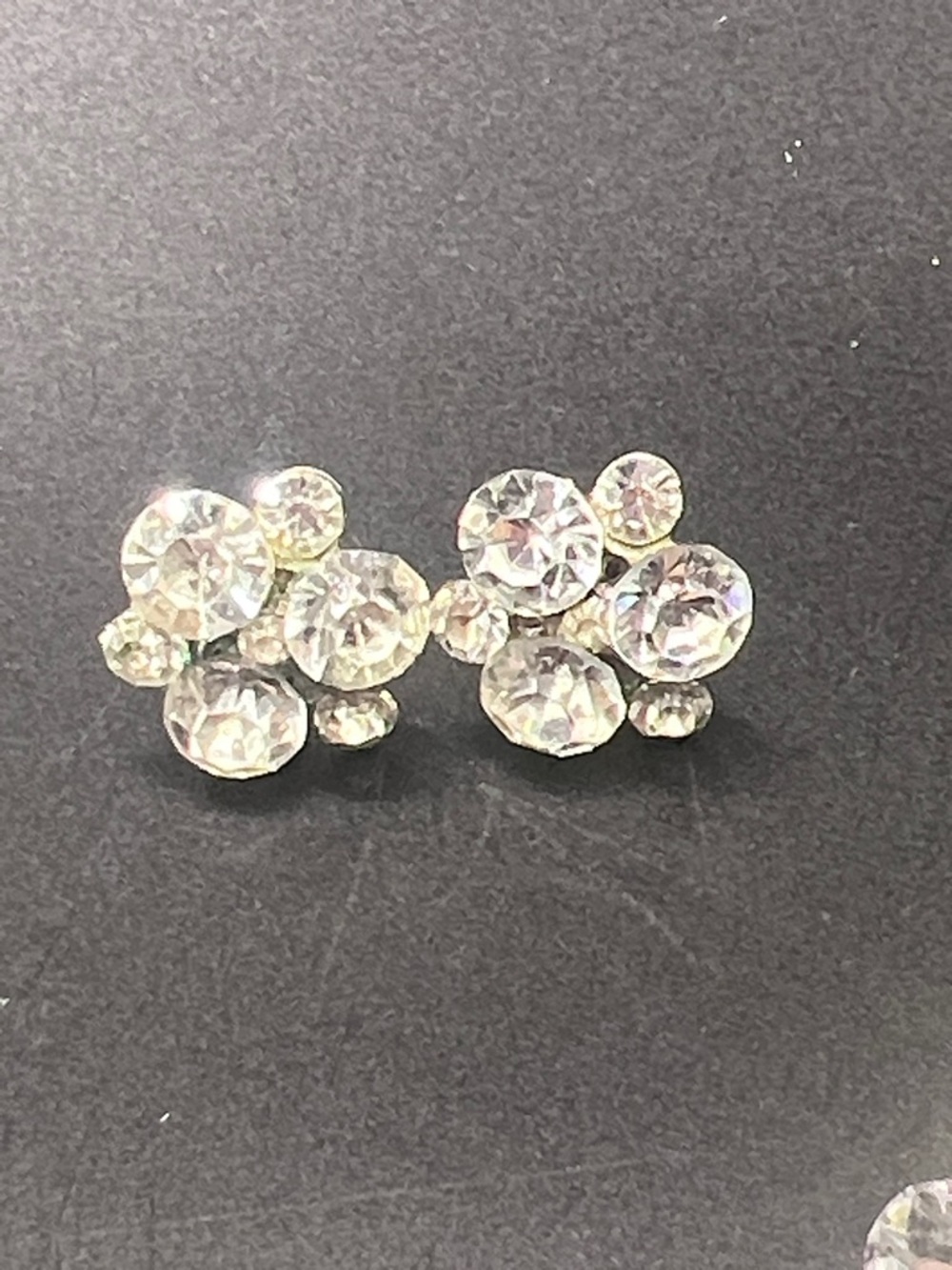 Vintage Rhinestone Cluster Screw back Earrings - Silver Sparkle